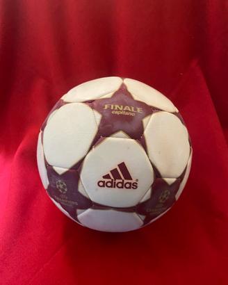 Pallone adidas vintage