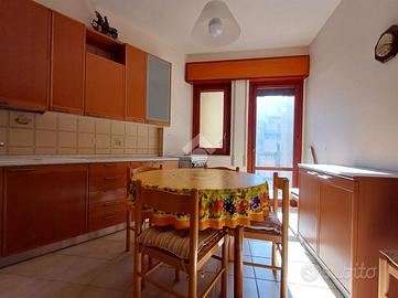 4 LOCALI A CASTELLAMMARE DEL GOLFO