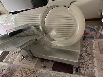 Affettatrice Essedue modello 250
