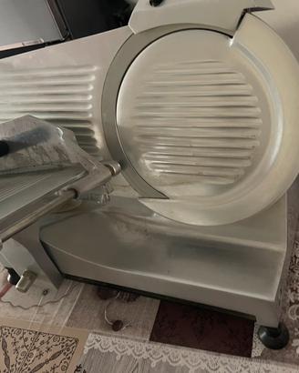 Affettatrice Essedue modello 250