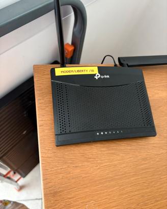 TP-Link TL-MR100 (Router Wireless 4G LTE N300).
