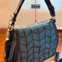 Borsa in pelle bluette con parti in tessuto Nuova