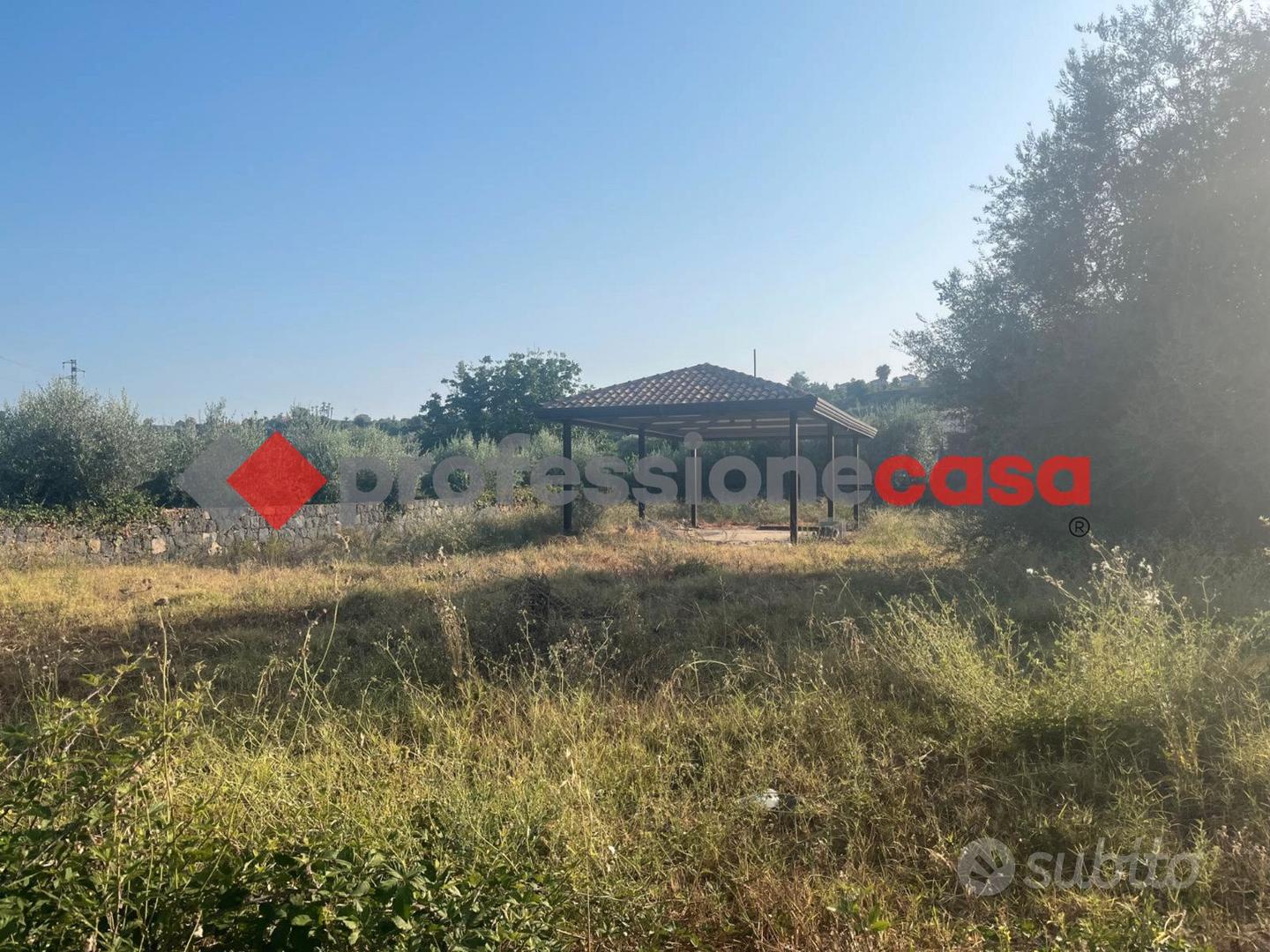 Aci Catena/ Reitana - terreno agricolo con tettoia - Vista 5