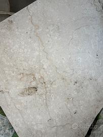 Marmo grezzo simil travetino stock