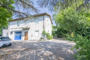 BIFAMILIARE CON TERRENO ESCLUSIVO