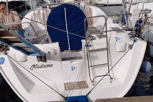Beneteau Oceanis 393