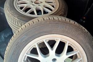 cerchi con gomme