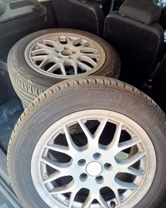 cerchi con gomme
