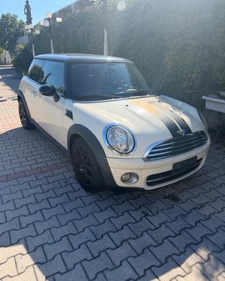 Ricambi Mini (R56) Cooper 1.6 16V D 3P Anno 2008 C