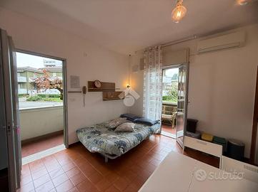 2 LOCALI A RICCIONE