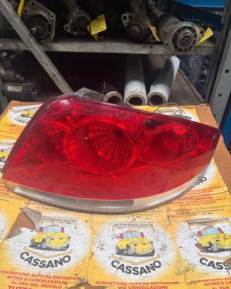 FARO POSTERIORE DESTRO FIAT LINEA ANNO:2008