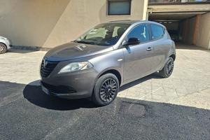 Lancia Ypsilon 0.9 TwinAir 85 CV 5 porte Metano Ec