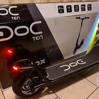 Monopattino elettrico Nilox Doc Ten 350w ruote 10"