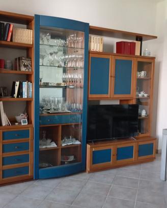 Parete Attrezzata Soggiorno con Vetrina e Porta TV
