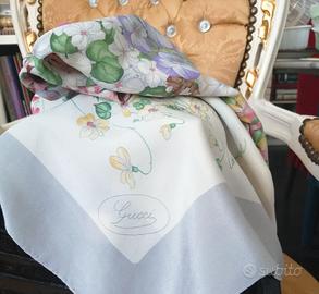 Foulard Gucci Flora