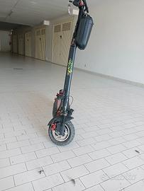 monopattino elettrico 