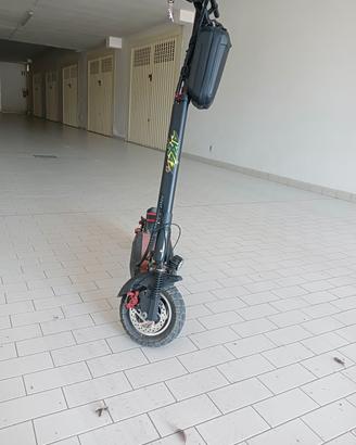 monopattino elettrico 