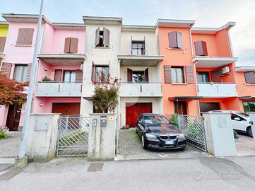 VILLA A SCHIERA A SORBOLO