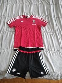 maglia e pantaloncino Juventus 9-10 anni 
