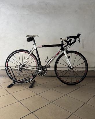 BICI DA STRADA FRW HUNTER HILL ULTEGRA USATA MA TE