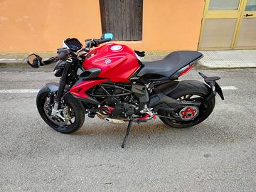 MV Agusta dragster 800 cc