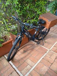 Bicicletta pedalata assistita
