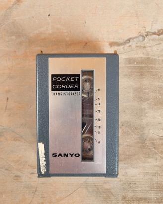 Registratore a nastro Sanyo MC-2