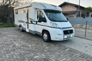 Camper Adria coral