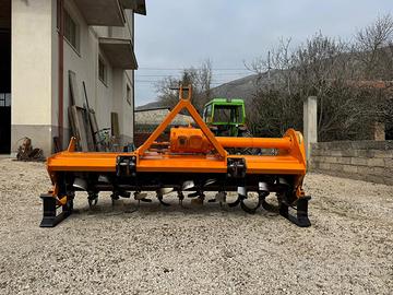 Fresatrice agricola per trattore