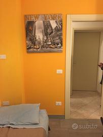 Singola bagno in camera uso cucina in condivisione