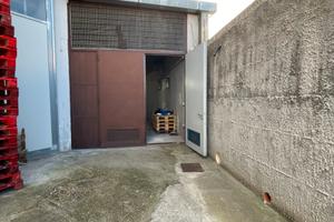 DEPOSITO in piena zona commerciale ss7 appia