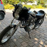 Yamaha XS 650 del 1972 - Cafe Racer d'epoca custom