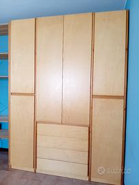 armadio in legno