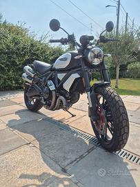 Ducati scrambler 1100 dark pro