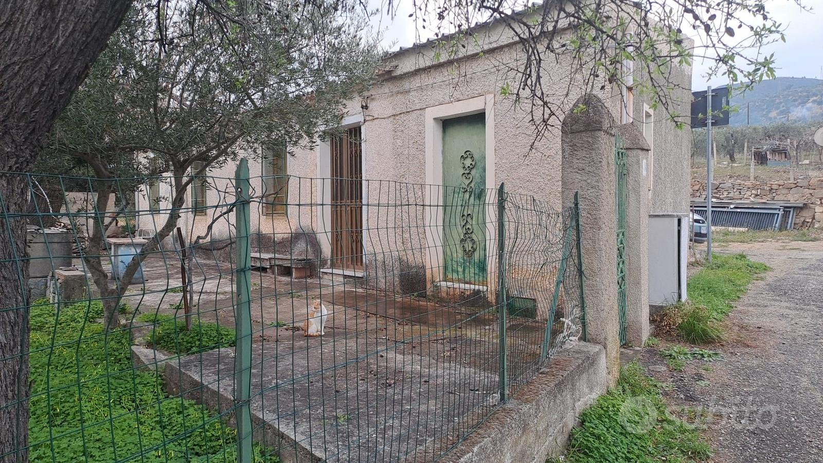 Terreno edificabile + rustico - Vista 2