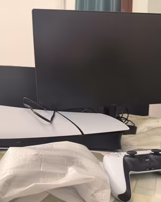 Ps5 slim digital + Monitor 144hz AOC