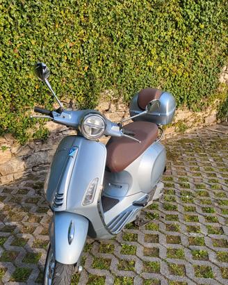 Vespa Primavera 125