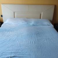 letto matrimoniale in pelle 