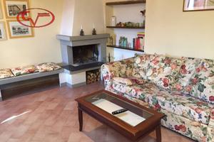 Appartamento di 80 m² con 3 locali a Montevarchi