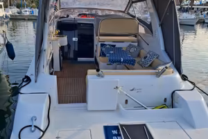 cabinato a motore  refitting 2026 natante  Dhea