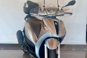 Piaggio Medley 125 BASE
