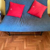 2 divani letto, un letto, 3 mobili