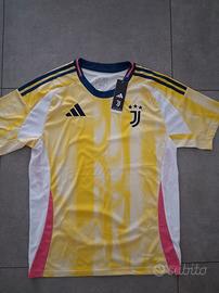 Maglia da valcio della juventus stagione 2025 2026