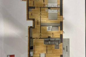 Appartamento di 115 m² con 5 locali e box auto a R