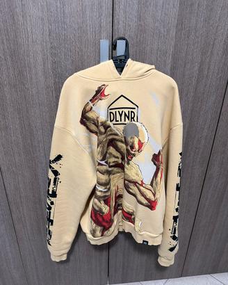 Felpa dolly noire attacco dei giganti