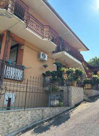 Immobile in asta di 171 m² con più di 5 locali a C