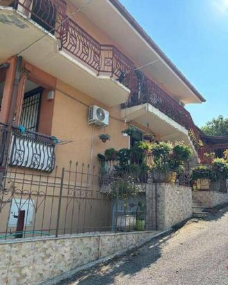 Immobile in asta di 171 m² con più di 5 locali a C