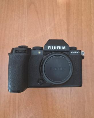 Fujifilm X-S10