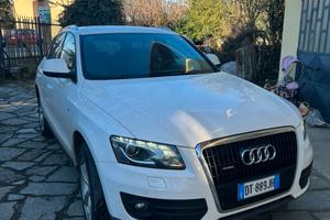 Audi Q5 3.0 s line