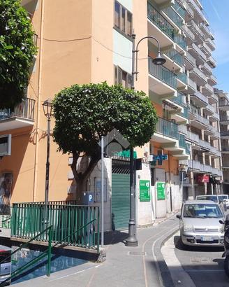 3 LOCALI A NOCERA INFERIORE